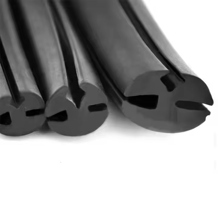 Rubber sealing strip