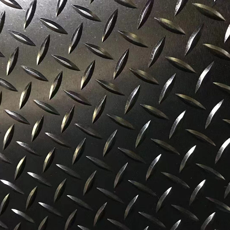 Rubber skid plate 