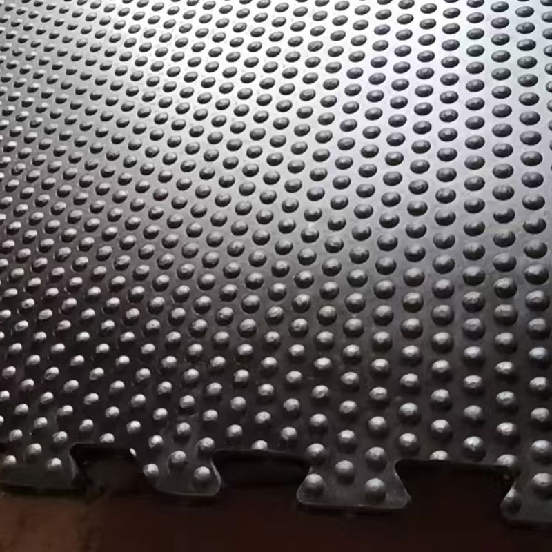 Rubber cowshed mat 